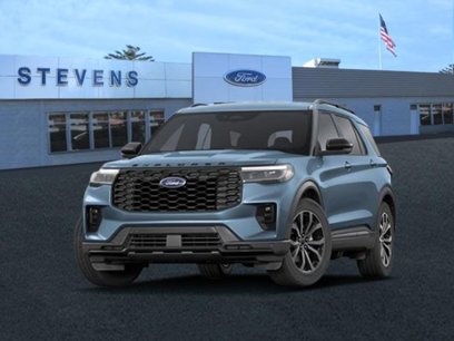 New 2025 Ford Explorer ST-Line w/ Premium Package
