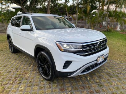 Used 2022 Volkswagen Atlas SE w/ Black Wheel Package