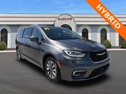 Certified 2021 Chrysler Pacifica Touring-L
