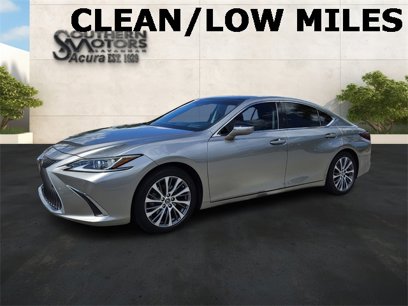 Used 2019 Lexus ES 350 w/ Accessory Package 2