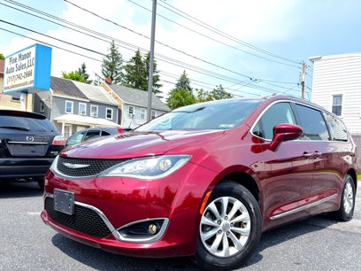 Used 2018 Chrysler Pacifica Touring-L Plus