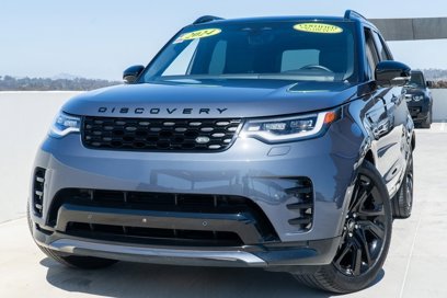 Certified 2024 Land Rover Discovery Dynamic SE