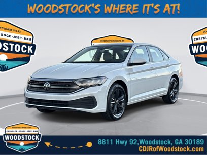 Used 2024 Volkswagen Jetta SE w/ Panoramic Sunroof Package