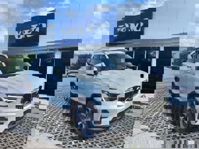 Certified 2025 Volvo XC40 B5 Core w/ Protection Package Premier