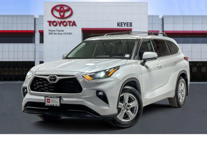 Certified 2022 Toyota Highlander LE