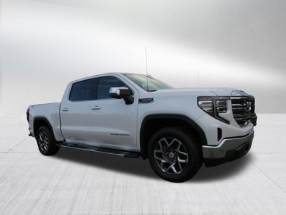 New 2025 GMC Sierra 1500 SLT w/ SLT Premium Package