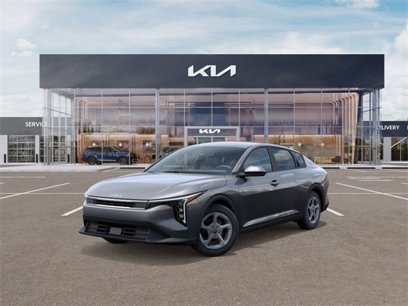New 2025 Kia K4 LXS