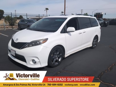 Used 2016 Toyota Sienna SE