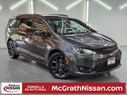 Used 2020 Chrysler Pacifica Touring-L w/ S Appearance Package