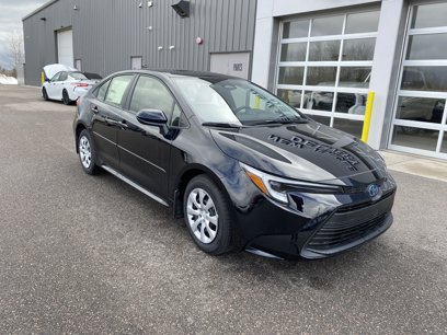 New 2025 Toyota Corolla LE