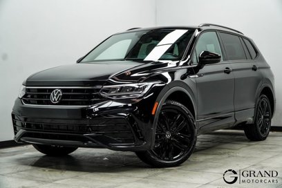 Used 2022 Volkswagen Tiguan SE R-Line