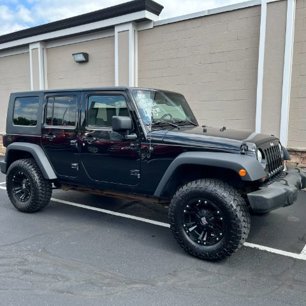 Used 2010 Jeep Wrangler Unlimited Sport