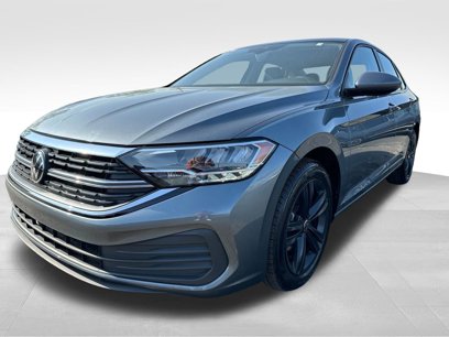 Used 2024 Volkswagen Jetta SE w/ Panoramic Sunroof Package