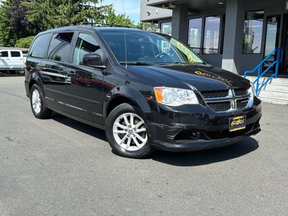 Used 2016 Dodge Grand Caravan SXT w/ UConnect Hands-Free Group