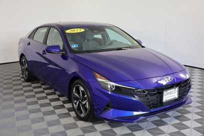 Used 2023 Hyundai Elantra SEL w/ Convenience Package