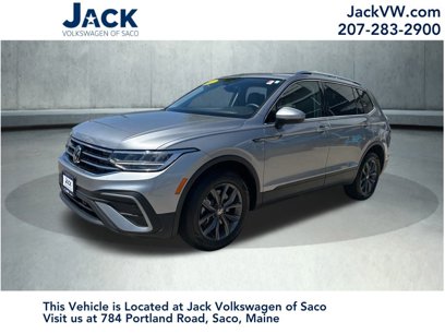 Used 2022 Volkswagen Tiguan SE w/ Panoramic Sunroof Package