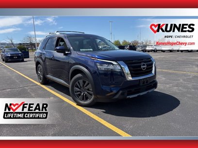 Used 2023 Nissan Pathfinder SL