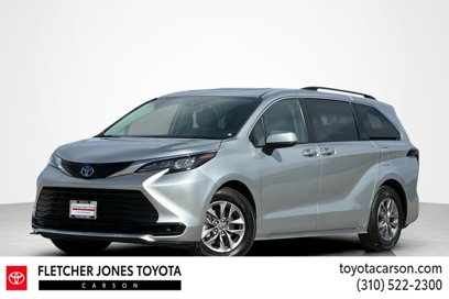Certified 2024 Toyota Sienna LE