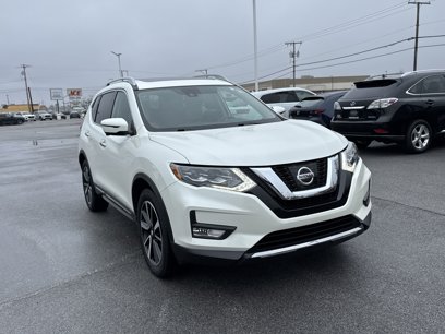 Used 2017 Nissan Rogue SL w/ SL Premium Package
