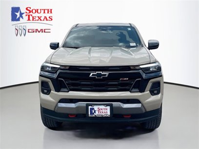 Used 2024 Chevrolet Colorado Z71 w/ Z71 Convenience Package 2