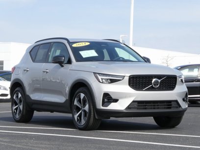 Used 2024 Volvo XC40 B5 Plus