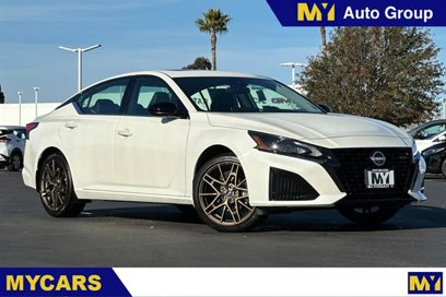 New 2025 Nissan Altima 2.5 SR w/ SR Premium Package