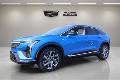 New 2025 Cadillac Optiq Luxury 1