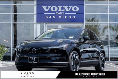New 2025 Volvo EX30 Ultra w/ Climate Package