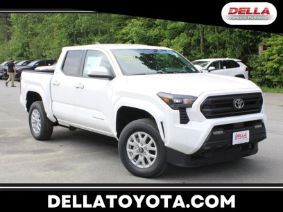 New 2025 Toyota Tacoma SR5