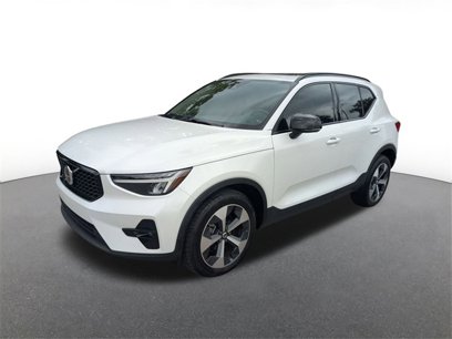 Used 2023 Volvo XC40 B5 Plus