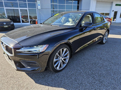 Used 2020 Volvo S60 T6 Momentum