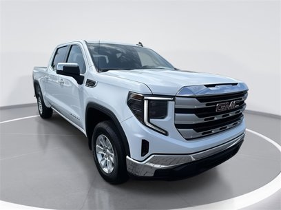 New 2025 GMC Sierra 1500 SLE