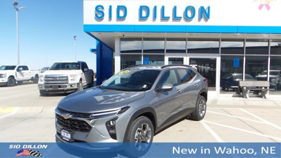 New 2025 Chevrolet Trax LT w/ Driver Confidence Package