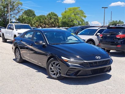 Used 2024 Hyundai Elantra SEL