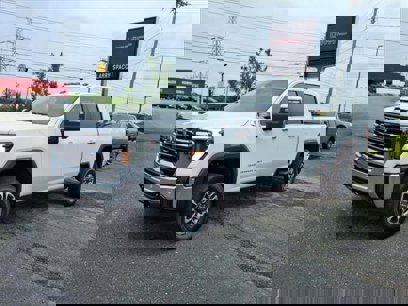 New 2025 GMC Sierra 2500 SLT w/ SLT Convenience Package