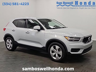 Used 2022 Volvo XC40 T4 Momentum