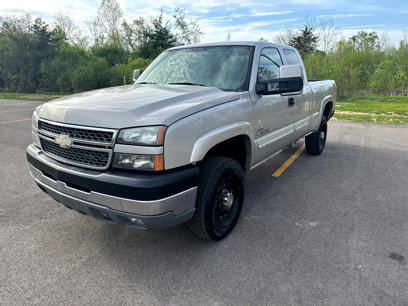 Used 2005 Chevrolet Silverado 2500 LS w/ Heavy-Duty Power Package