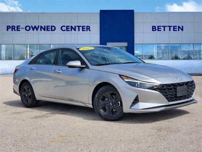 Used 2021 Hyundai Elantra SEL w/ Preferred Accessory Package