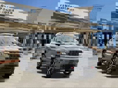 Used 2021 Jeep Grand Cherokee Trailhawk w/ Trailhawk Luxury Group