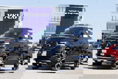 Certified 2022 Volvo XC40 T5 Inscription w/ Advanced Package