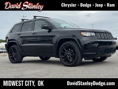 Used 2017 Jeep Grand Cherokee Altitude