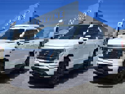 New 2025 Ford F150 Lightning Platinum w/ Dark Elements Package