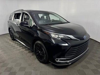 Used 2024 Toyota Sienna XLE