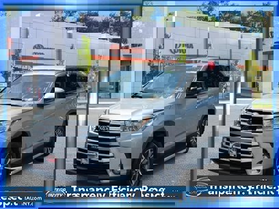 Used 2019 Toyota Highlander XLE