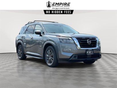 Used 2022 Nissan Pathfinder SV w/ SV Premium Package