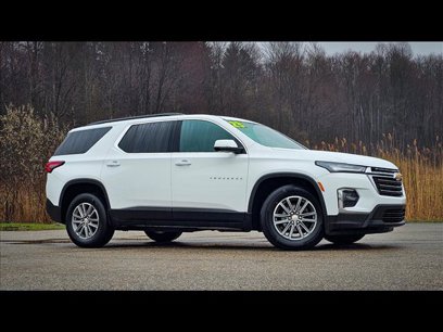 Used 2023 Chevrolet Traverse LT