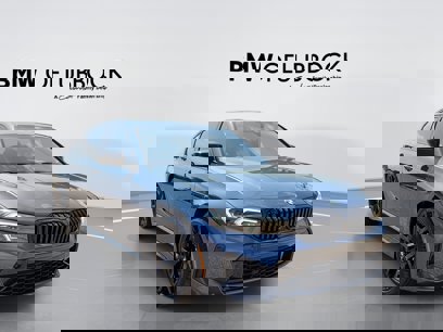 New 2025 BMW 330i Sedan w/ M Sport Package