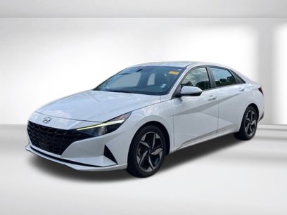 Used 2023 Hyundai Elantra SEL w/ Convenience Package