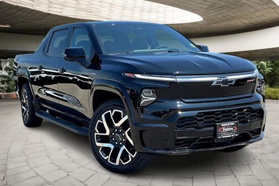New 2025 Chevrolet Silverado EV RST