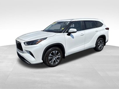 Used 2023 Toyota Highlander XLE